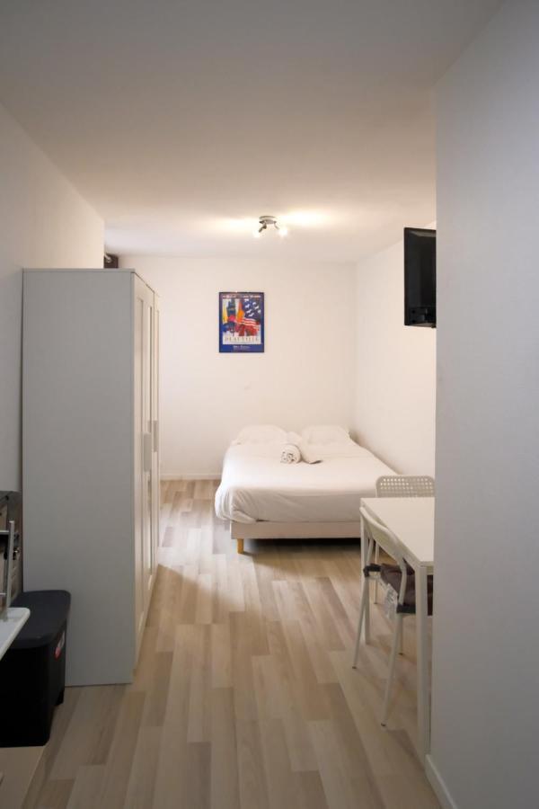 Charming And Cozy Near Montparnasse Apartment Paris Exterior photo